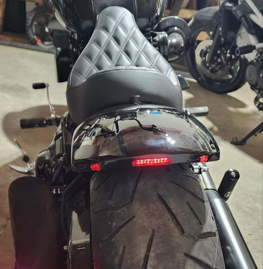 Motorcycle Short Rear Fender Heavy Duty New With Lights Plug & Play Gloss Black Fit for Harley Softail 08-17 Fatboy 12-17 Slim - Image 4