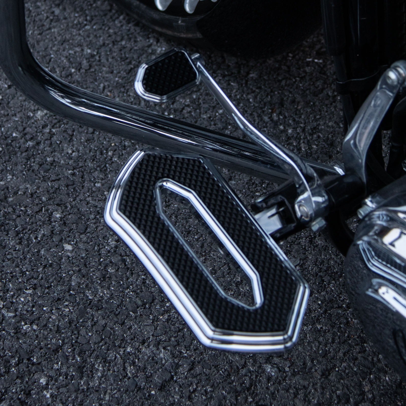 Hopero Floorboards for Harley Foot Peg Footboards Touring Electra Glide Road king Black - Image 3