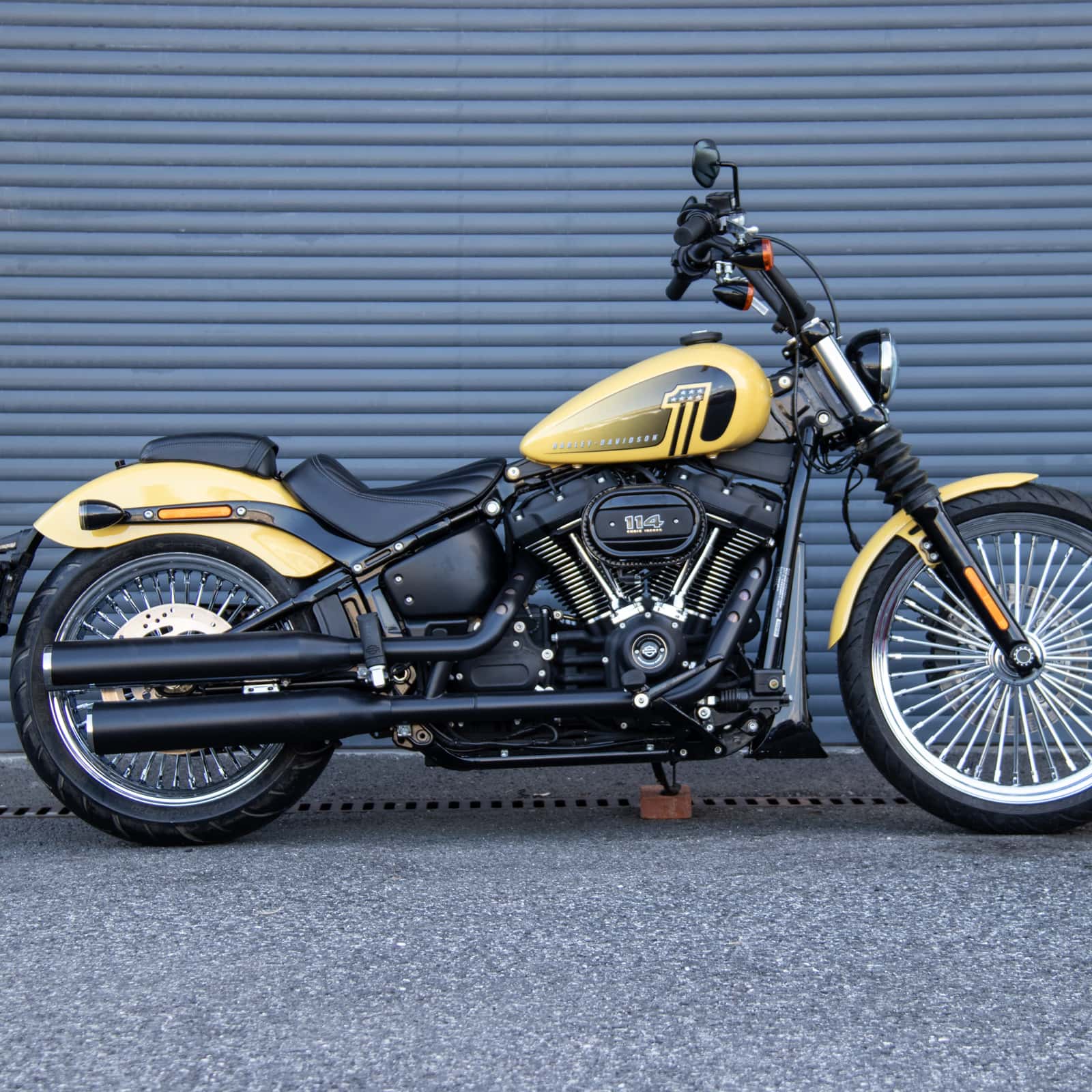 Fat Spoke Tubeless 21x3.25" Front Wheel For Harley Sofail 2018+ Street Bob & Softail Standard - Image 11