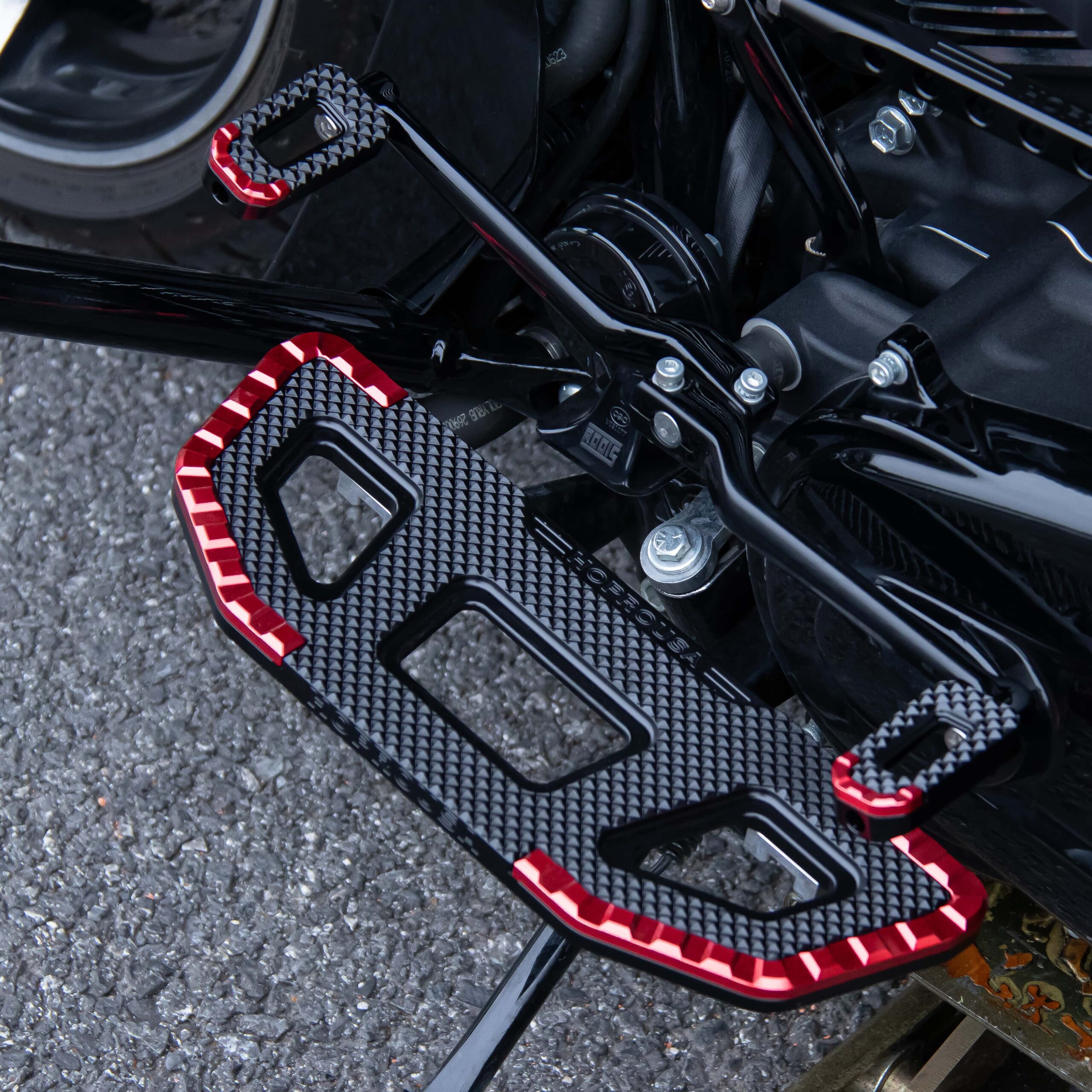 Front Driver Rider Footboard for Touring Road King Road Glide Street Glide Electra Glide CVO Tri Glide Floorboards Accessories - Image 10