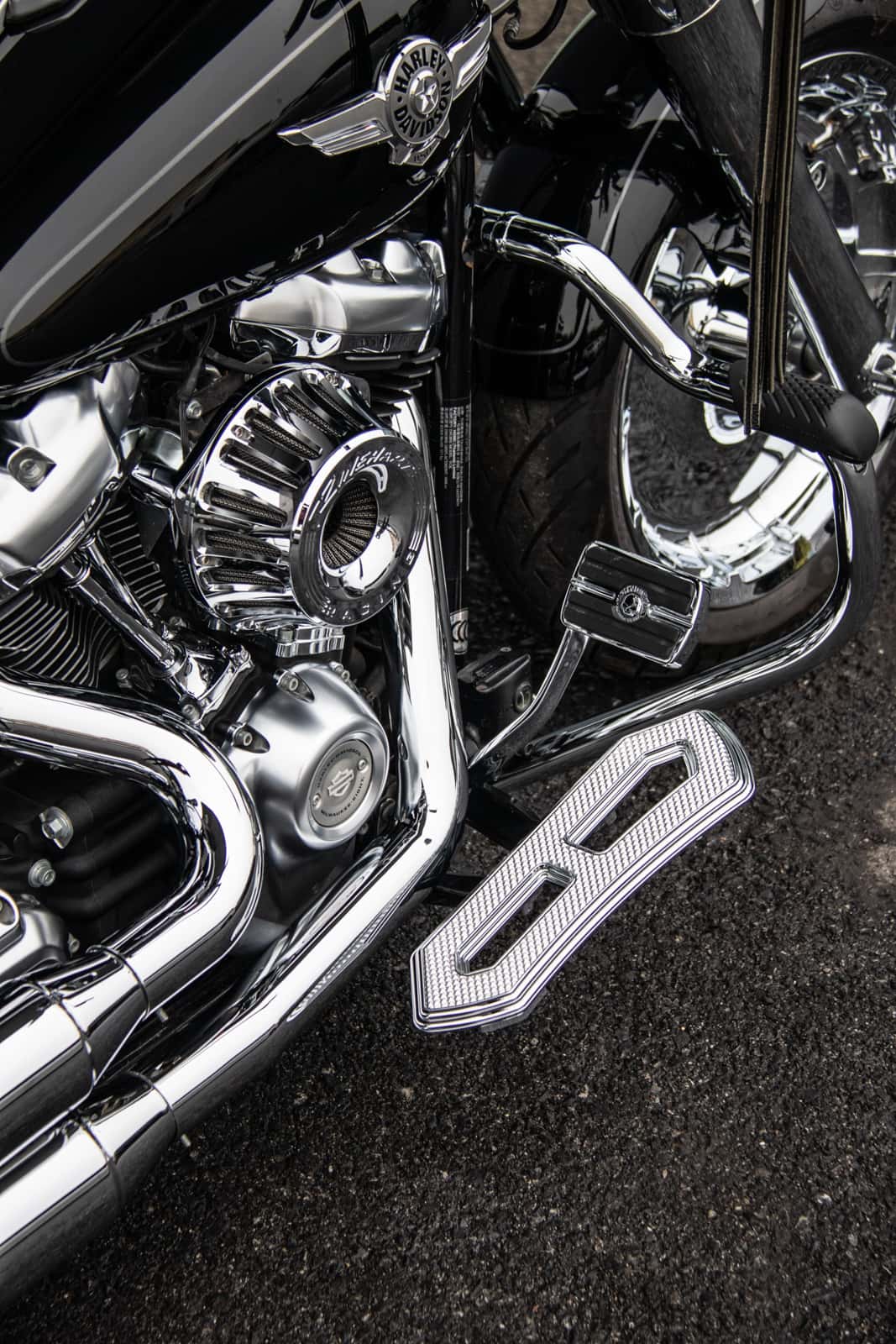 Hopero Rider FootBoards for 1986-2024 Touring Street Glide Road Glide Dyna Chrome Battle Axe Diamond Hollow-out - Image 3