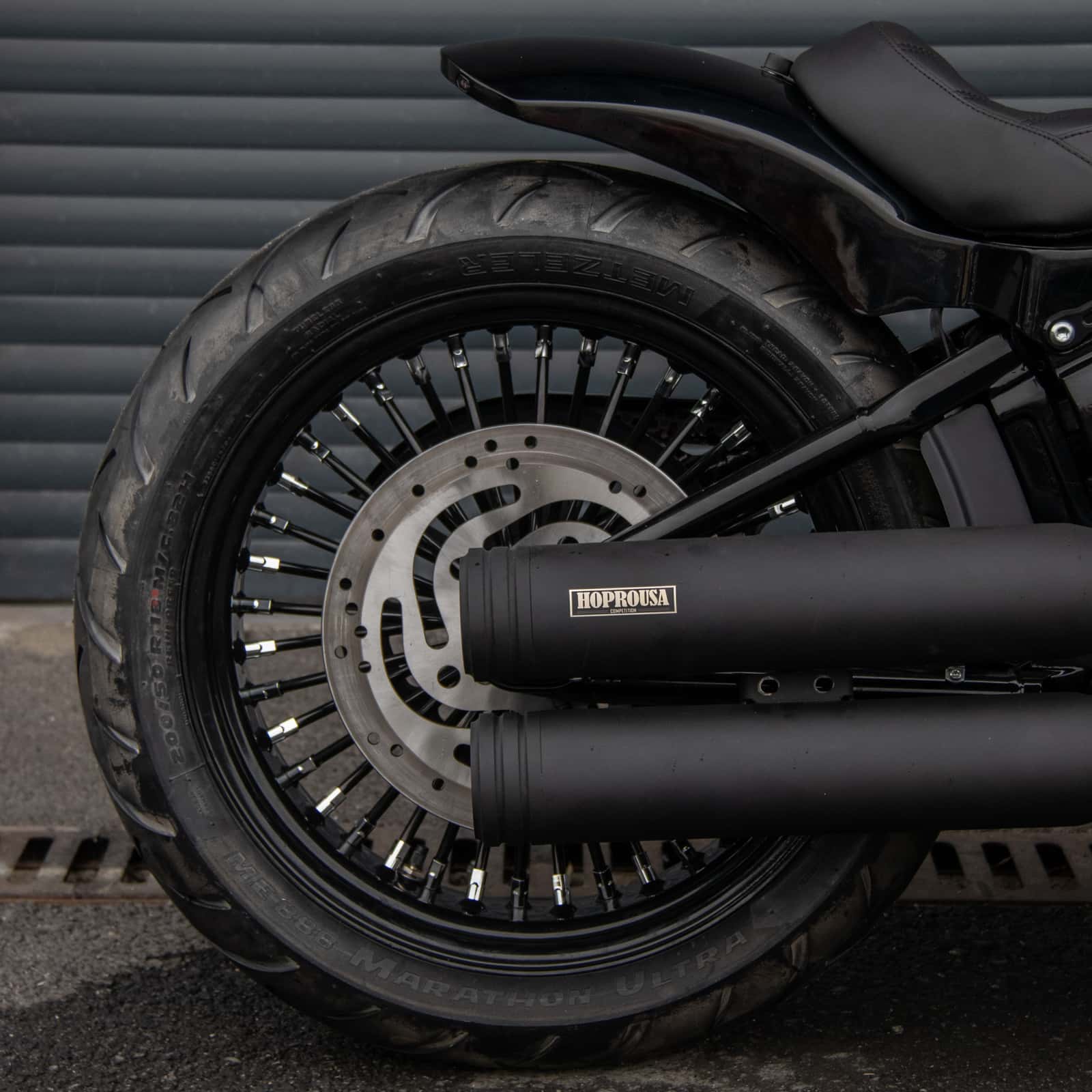 Fat Spoke Tubeless 18x5.5" Rear Wheel For Harley Sofail 2018+ Street Bob & Softail Standard - Image 7