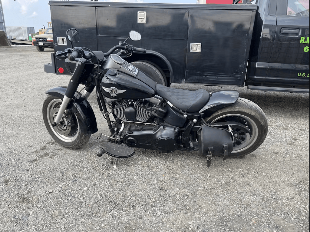 Motorcycle Short Rear Fender Heavy Duty New With Lights Plug & Play Gloss Black Fit for Harley Softail 08-17 Fatboy 12-17 Slim - Image 5